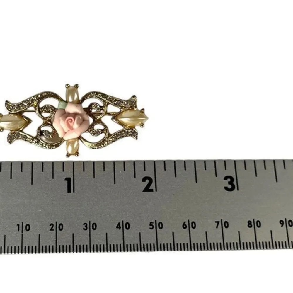 Vintage Gold  Pink Rose Faux Seed Pearl Brooch Pin Ceramic‎ Flower